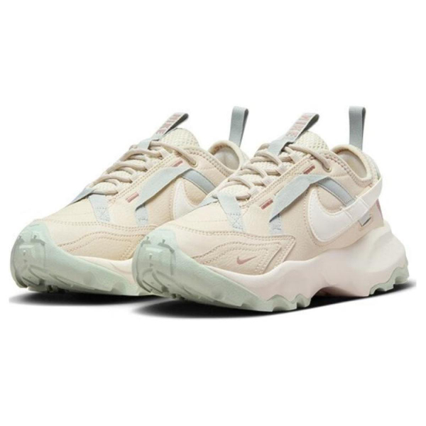 Nike TC 7900