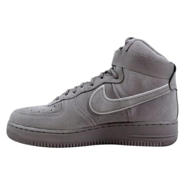 Nike Air Force 1 07 LV8