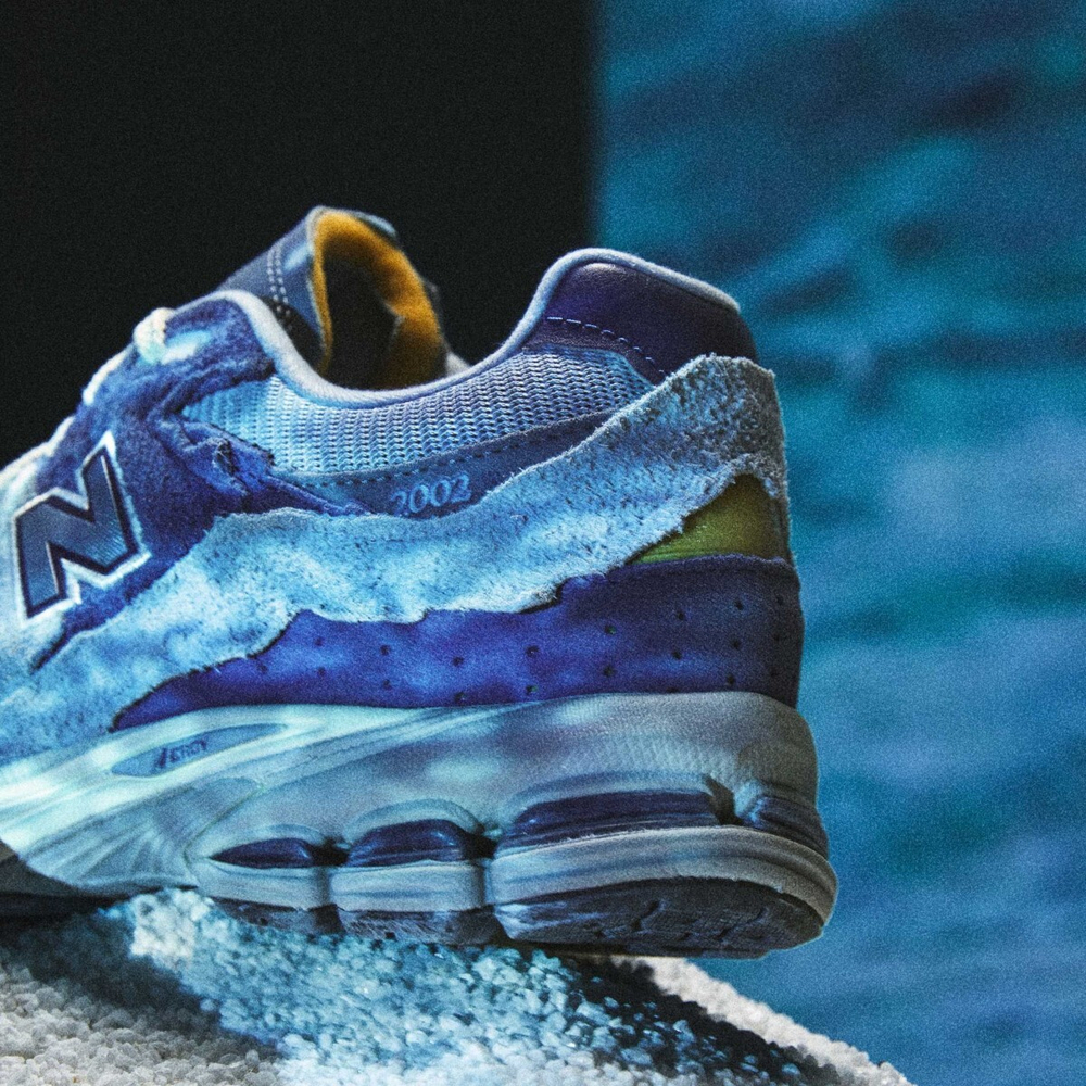 New Balance NB 2002R