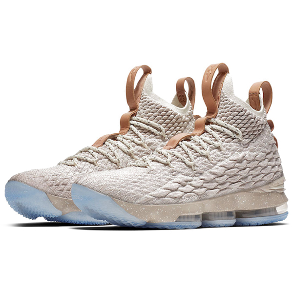 Nike Lebron 15