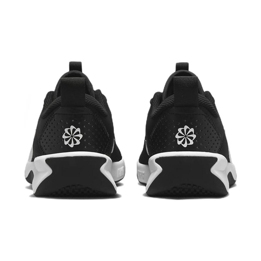 Nike Omni Multi-Court