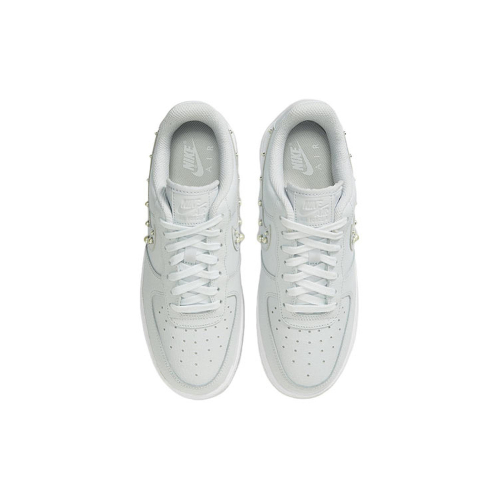 Nike Air Force 1 07 se trnd