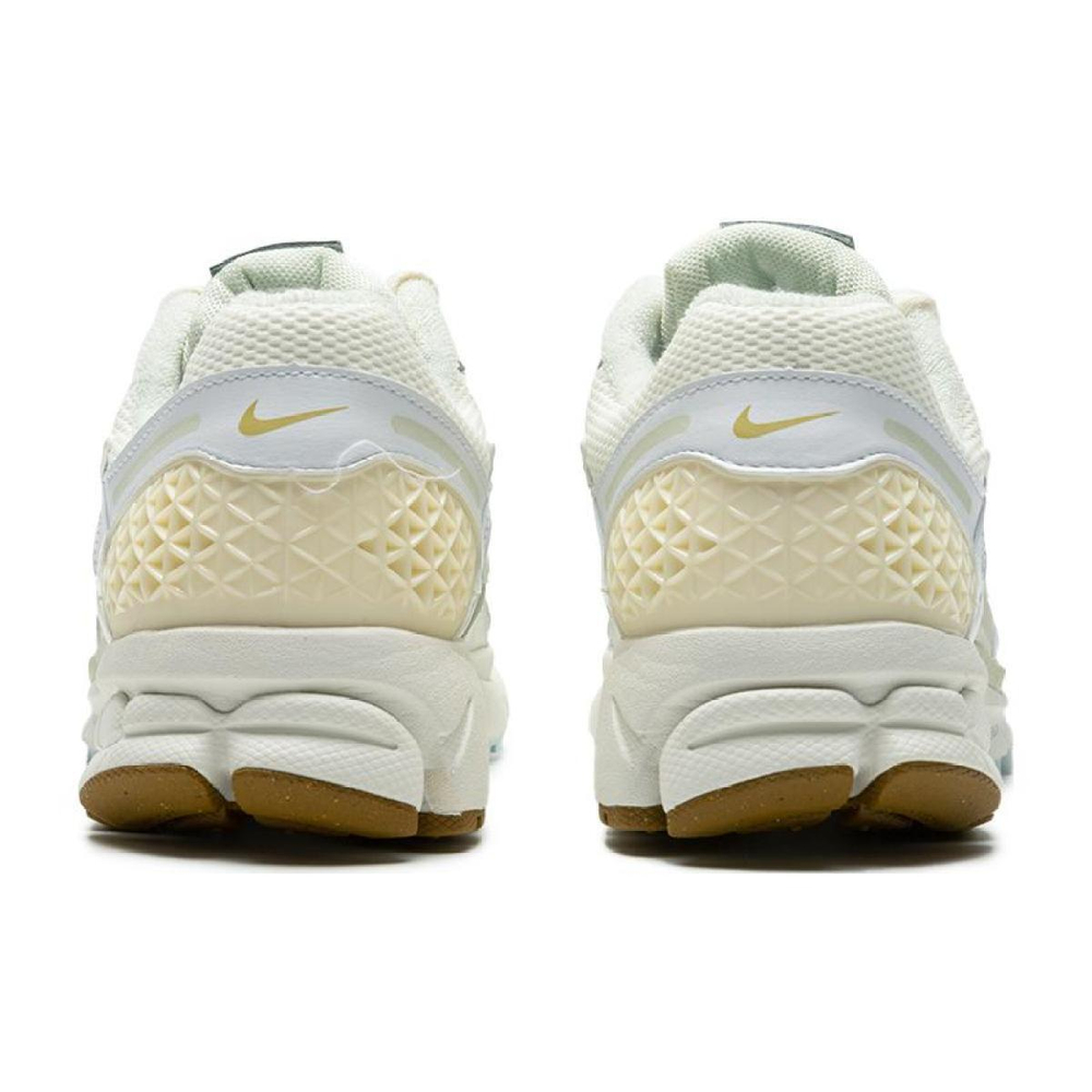 Nike Air Zoom Vomero 5
