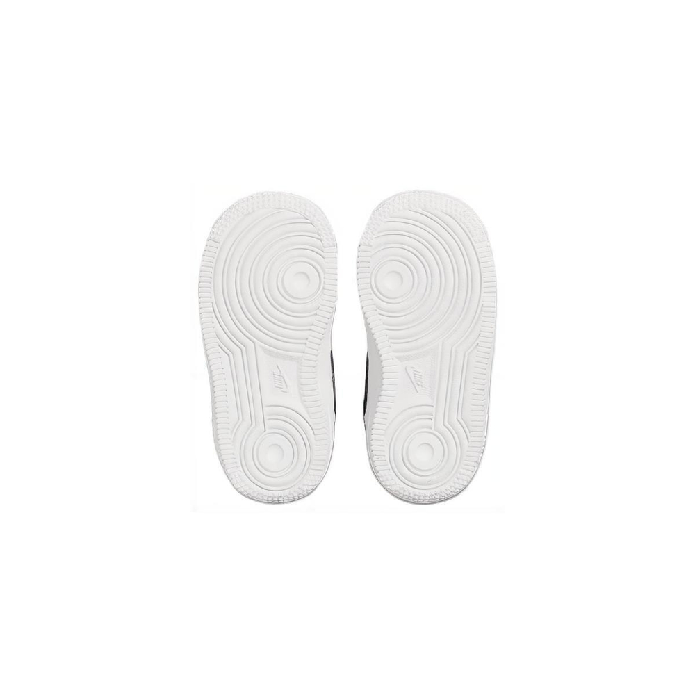 Nike Air Force 1 LV8