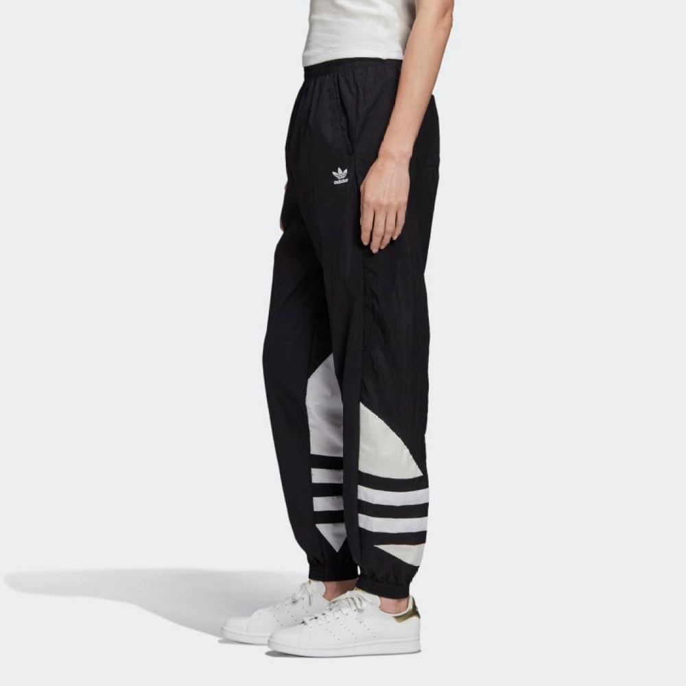 Adidas originals Logo