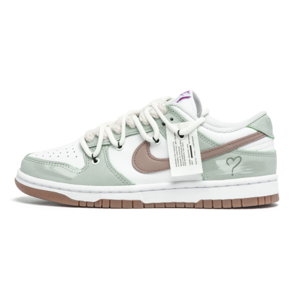 【 】 Nike Dunk Low