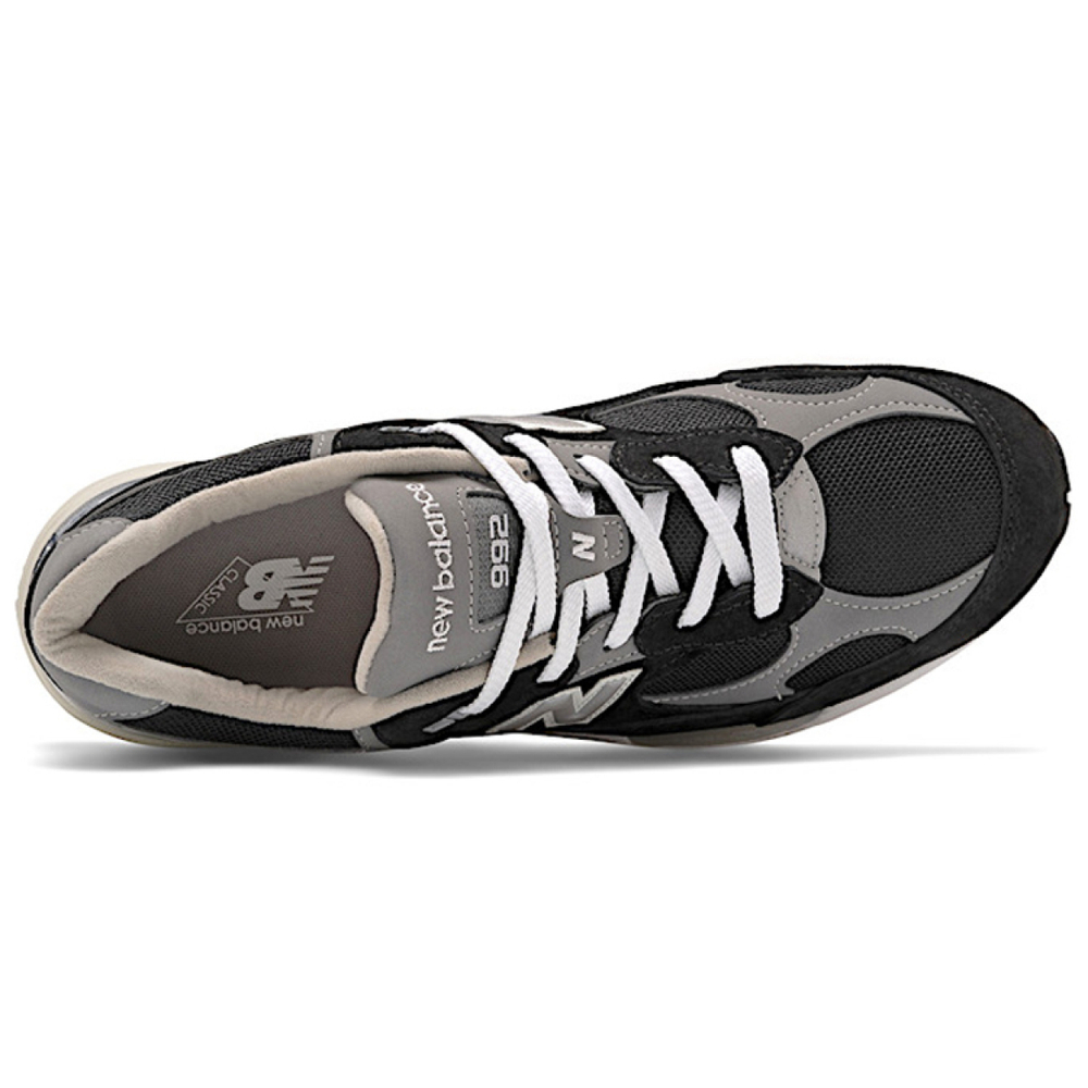 New Balance NB 992