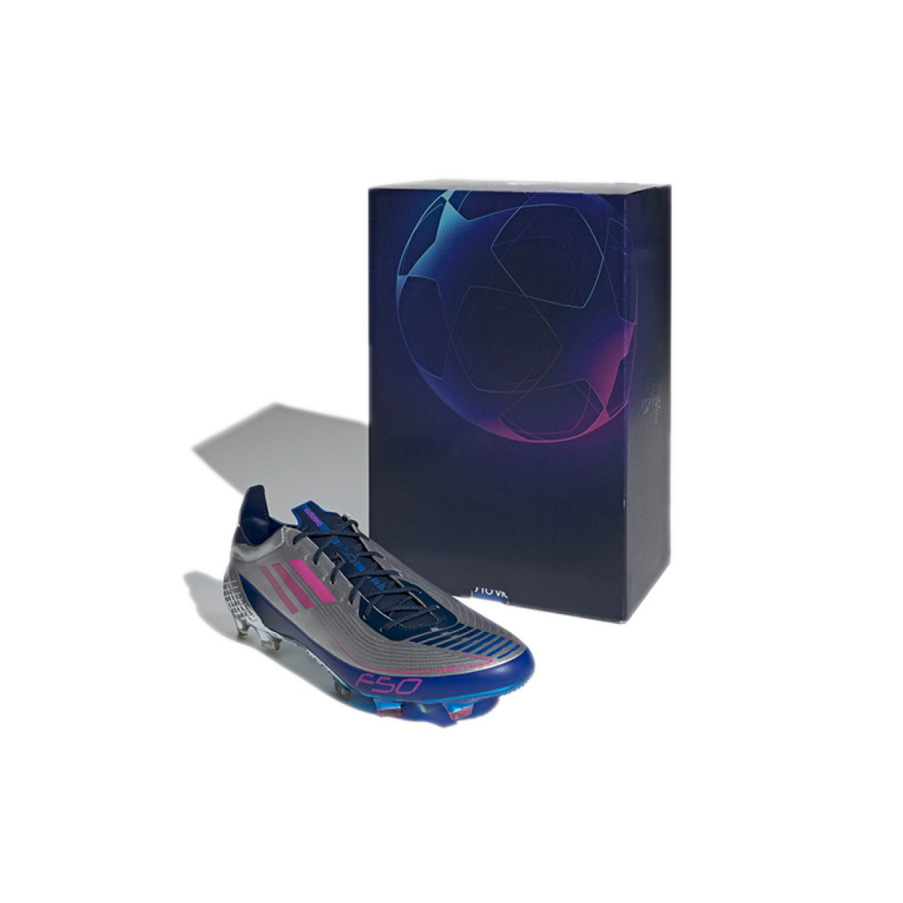 Adidas AG（ ）