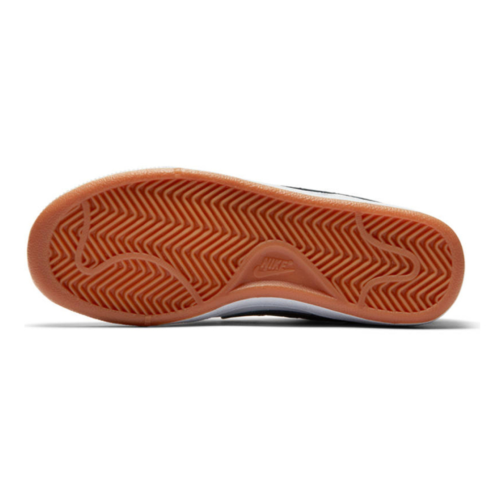 Nike Court Royale