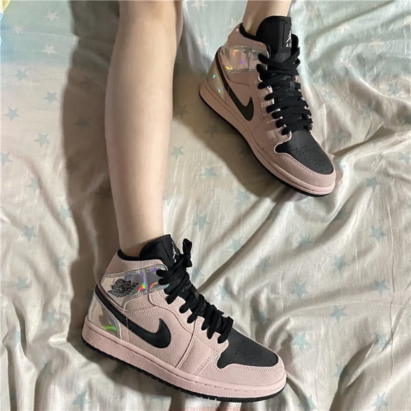 Jordan Air Jordan 1 Mid ‘Chrome Wings’