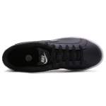 Nike Court Royale