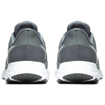 Nike REVOLUTION 5