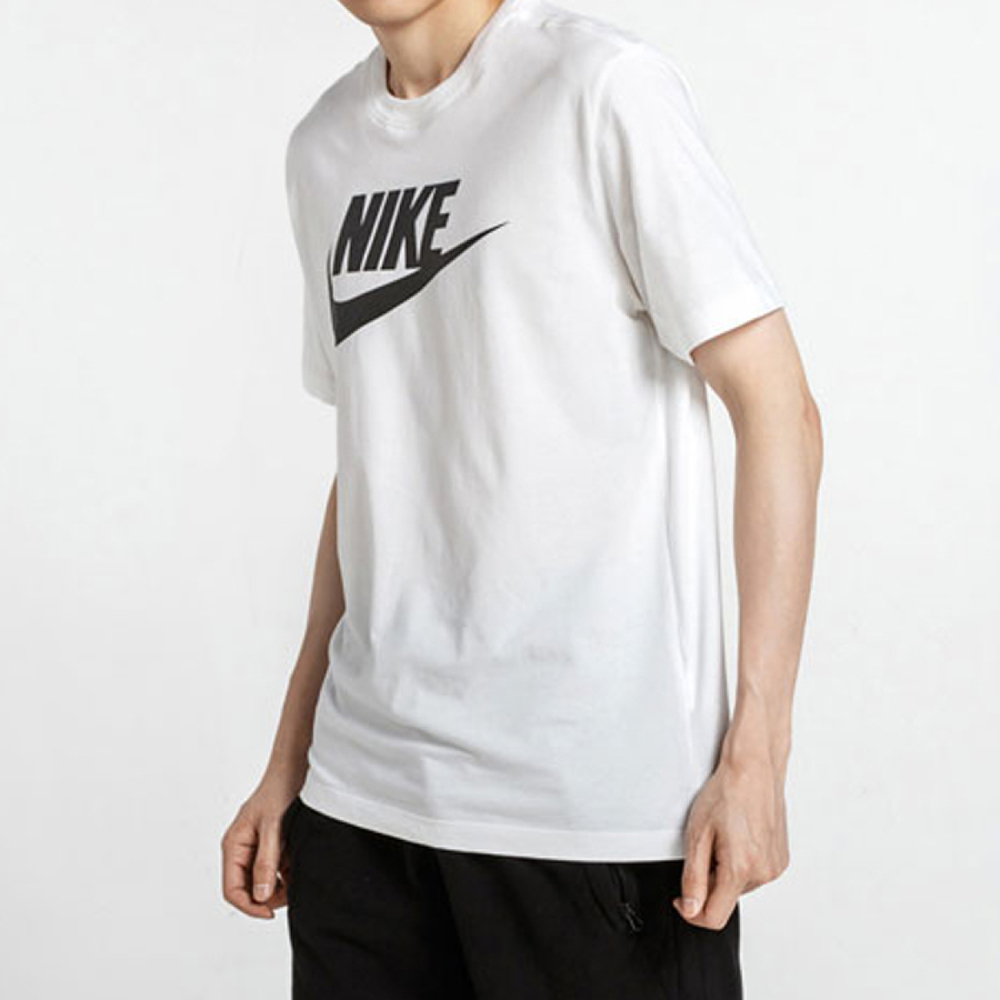 Nike Sportswear Logo T