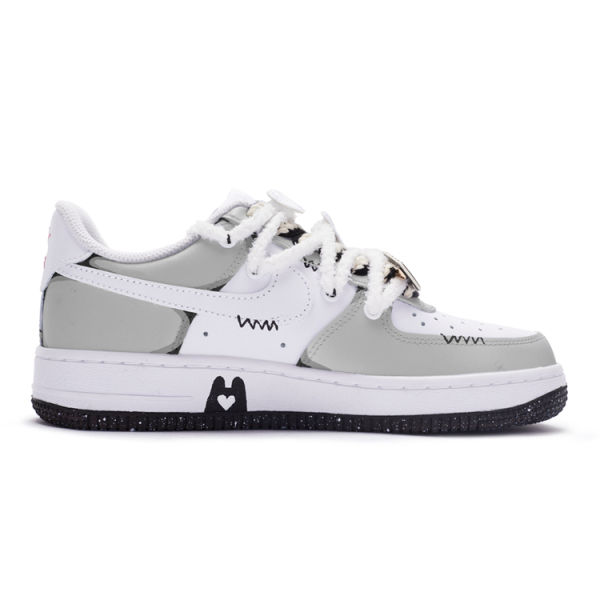 【 】 Nike Air Force 1