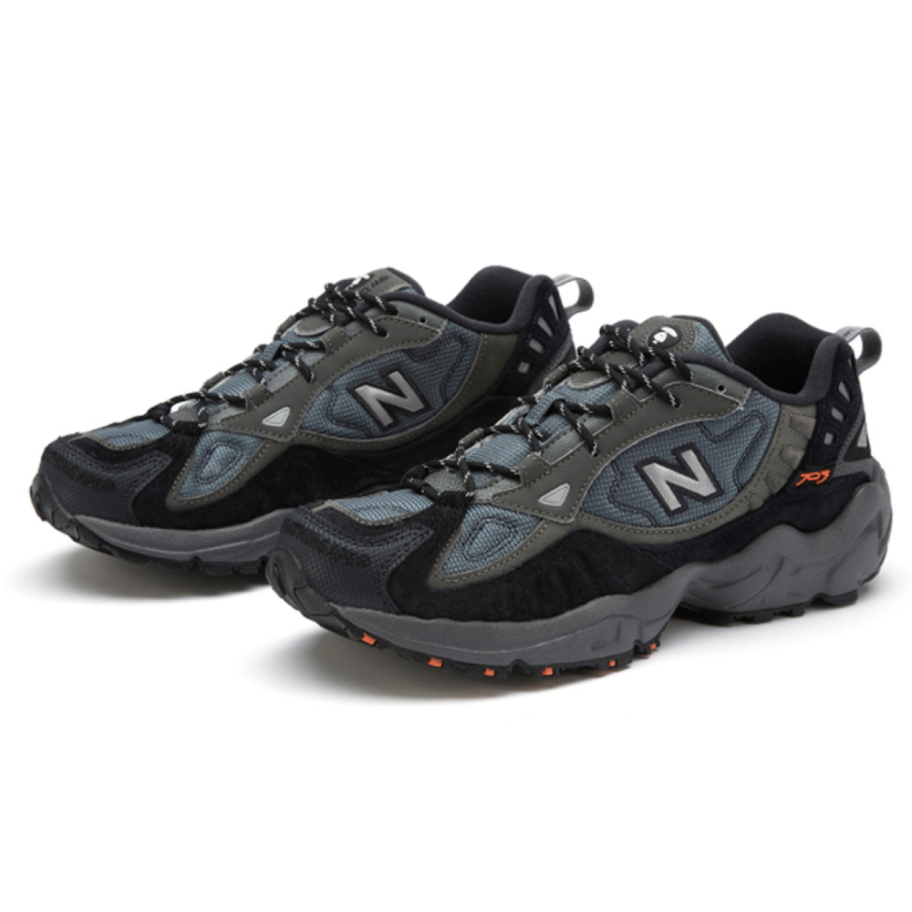 Aape x New Balance NB 703
