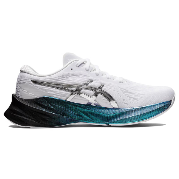 Asics Novablast 3 platinum