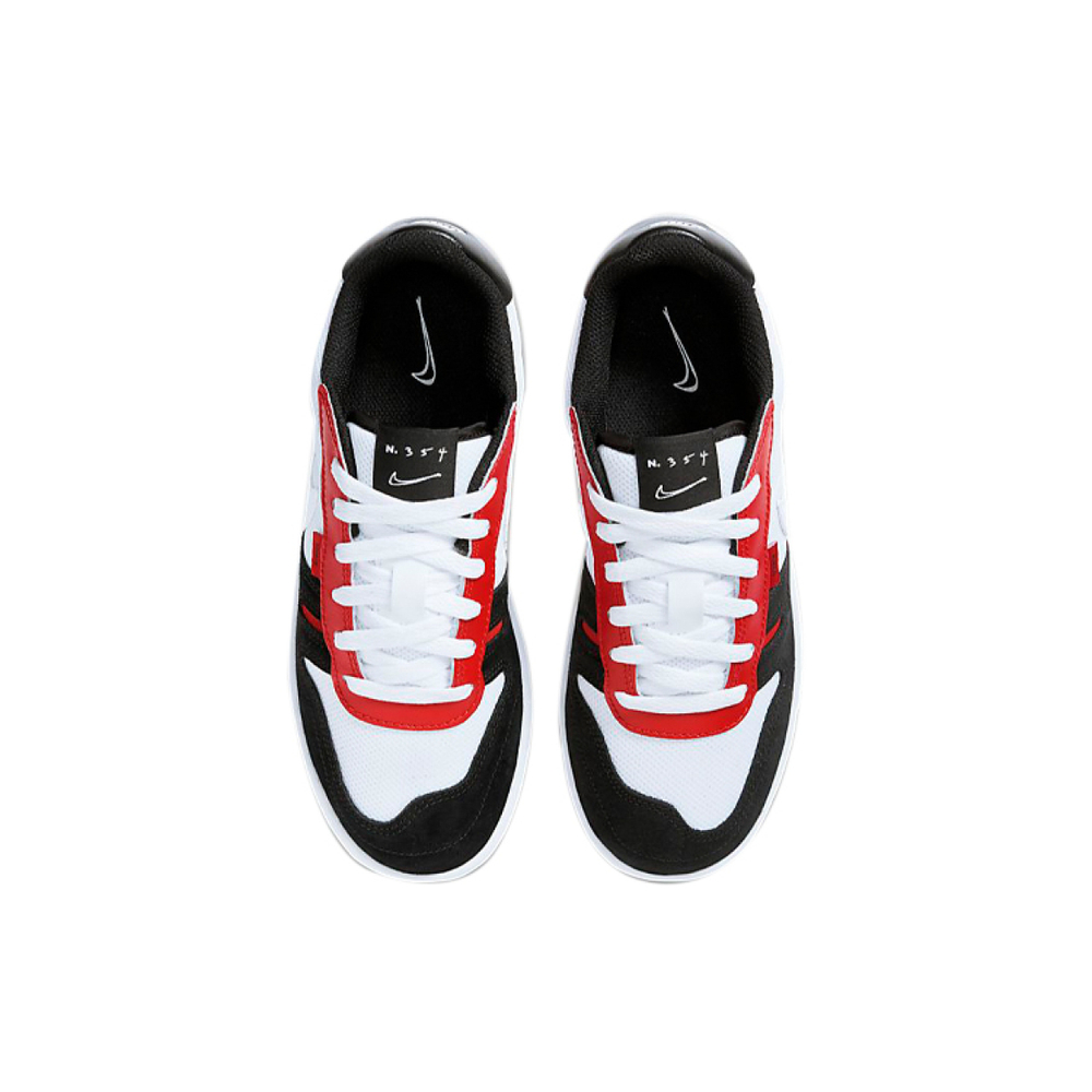 Nike Squash Type