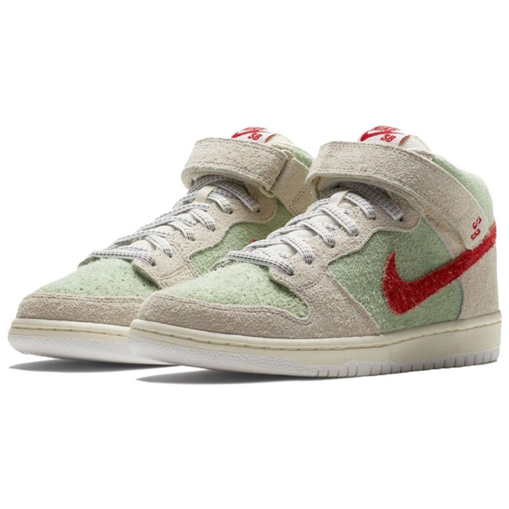 Nike Dunk SB White Widow