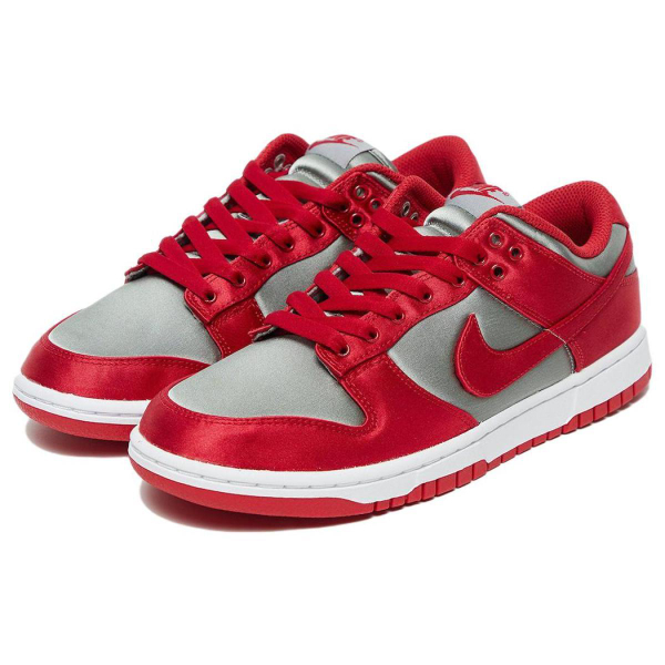 Nike Dunk "UNLV Satin" ESS SNKR