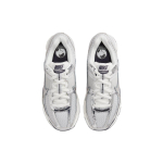 Nike Air Zoom Vomero 5 "Photon Dust"
