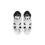 Nike Kyrie 7 Hip-Hop
