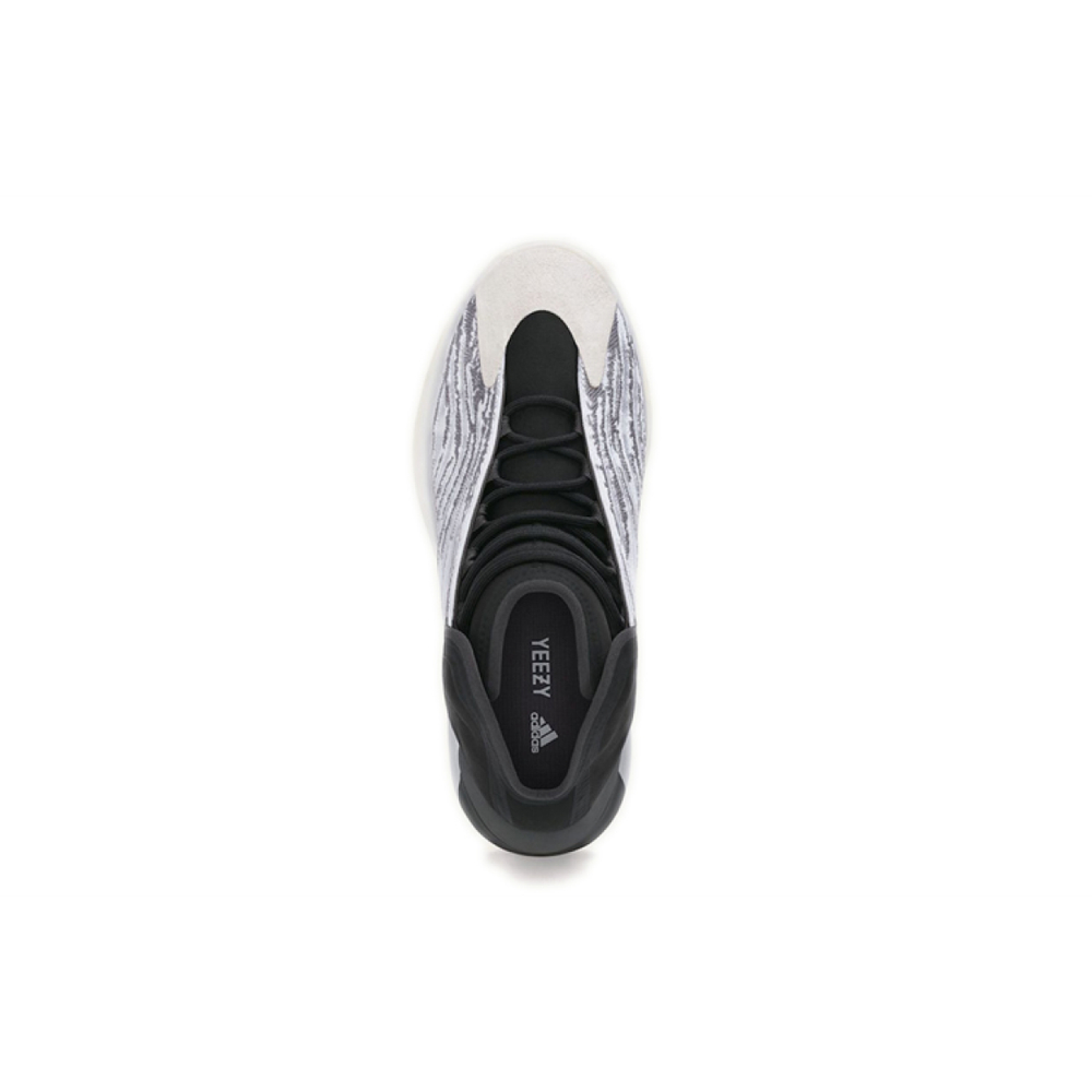 Adidas originals Yeezy QNTM Lifestyle Model
