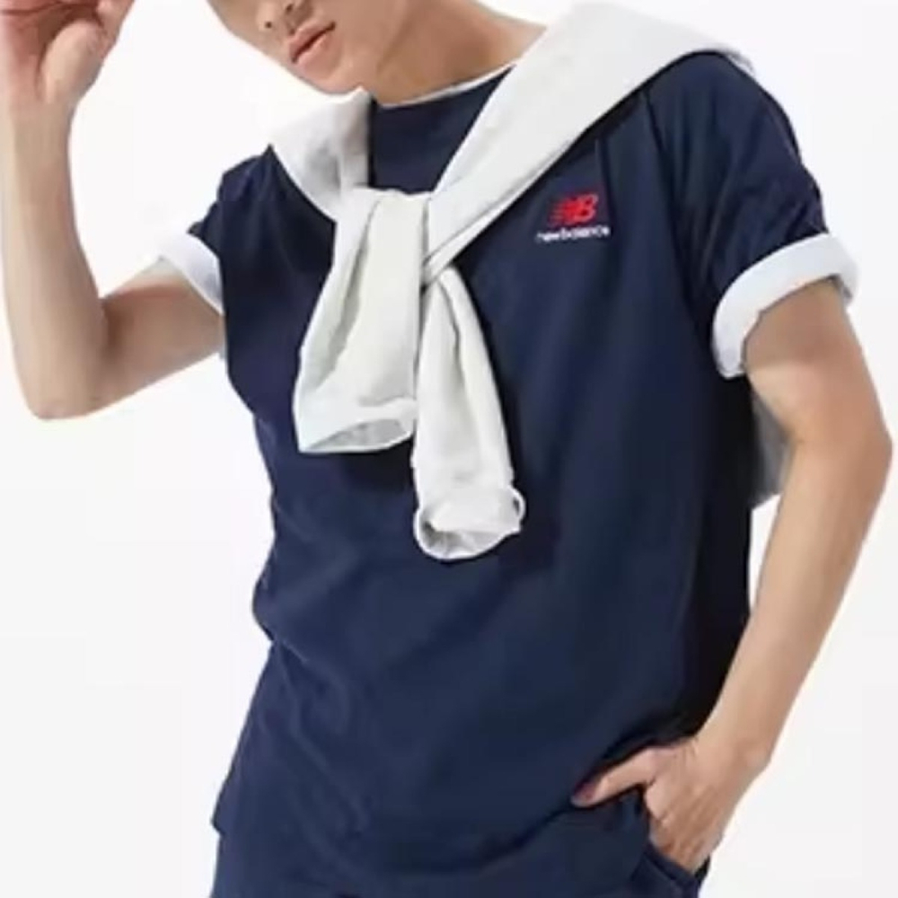 New Balance Logo T