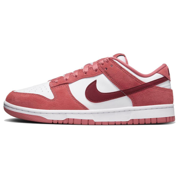 Nike Dunk WMNS "Valentine's Day"
