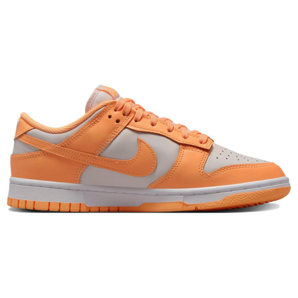 Nike Dunk "Peach Cream"