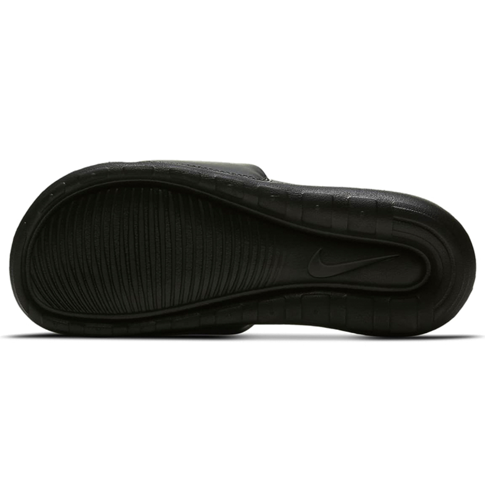 Nike Victori One
