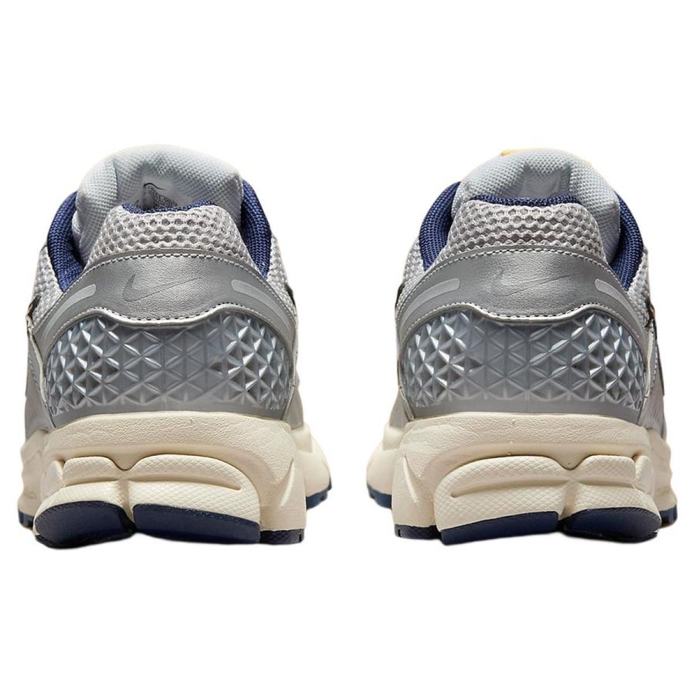 Nike Air Zoom Vomero 5
