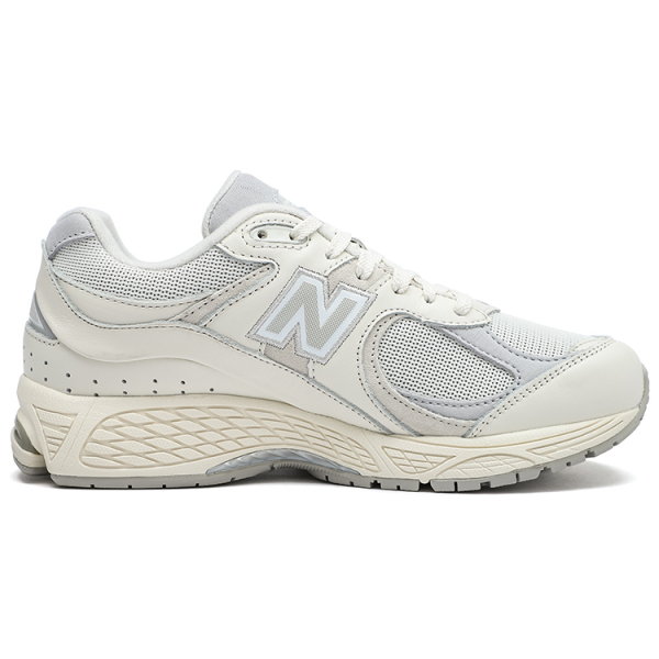 New Balance NB 2002R