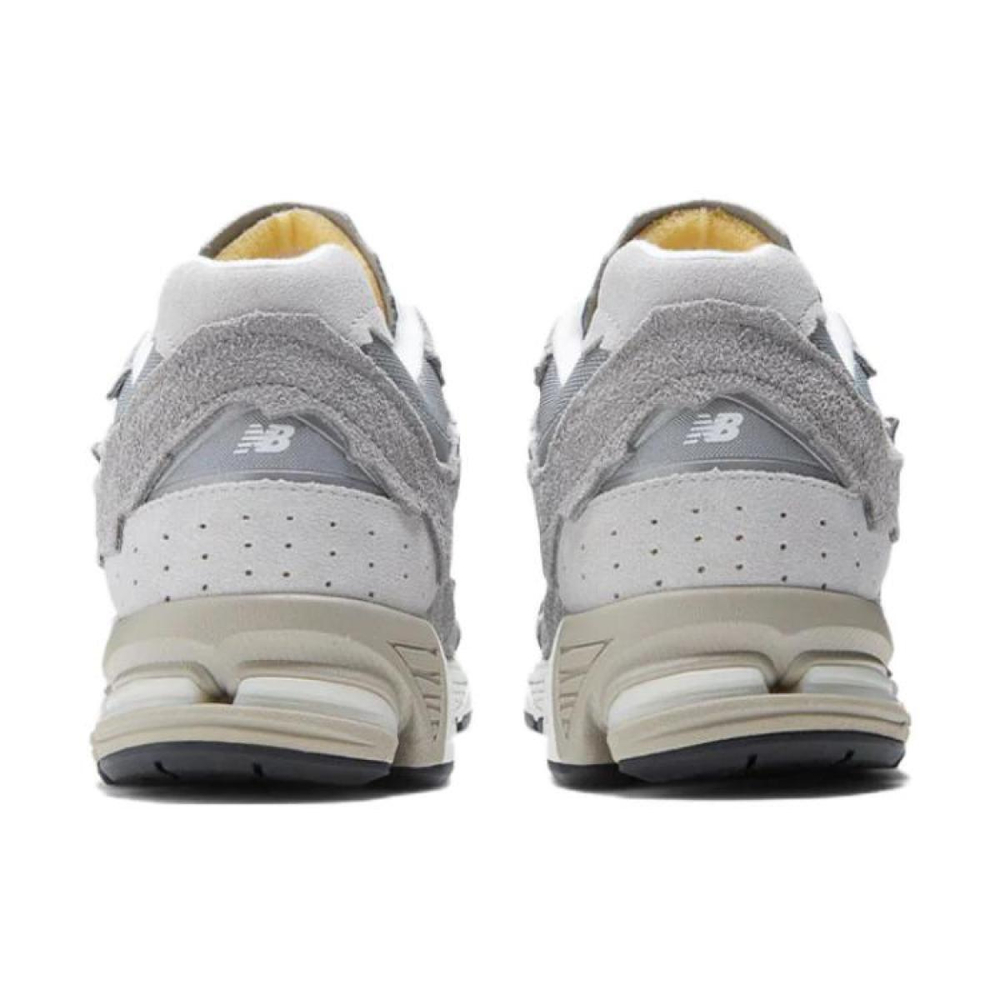 New Balance NB 2002R
