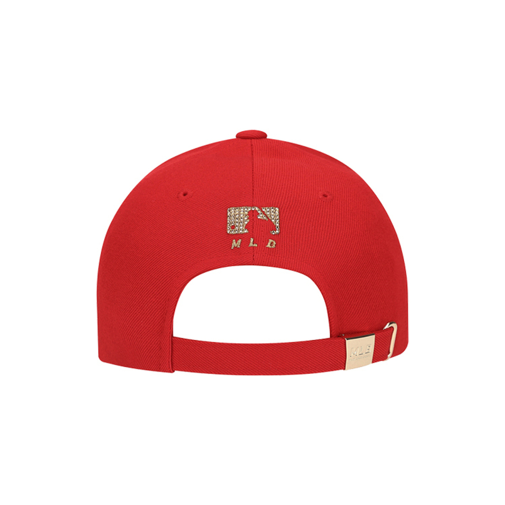 MLB x