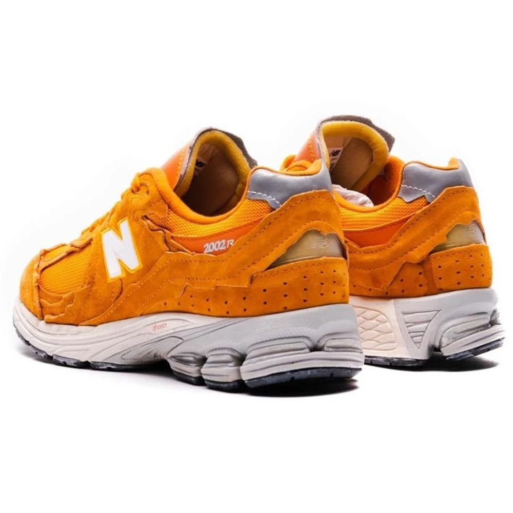 New Balance NB 2002R