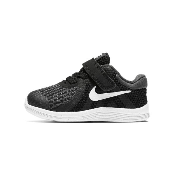 Nike REVOLUTION 4 4