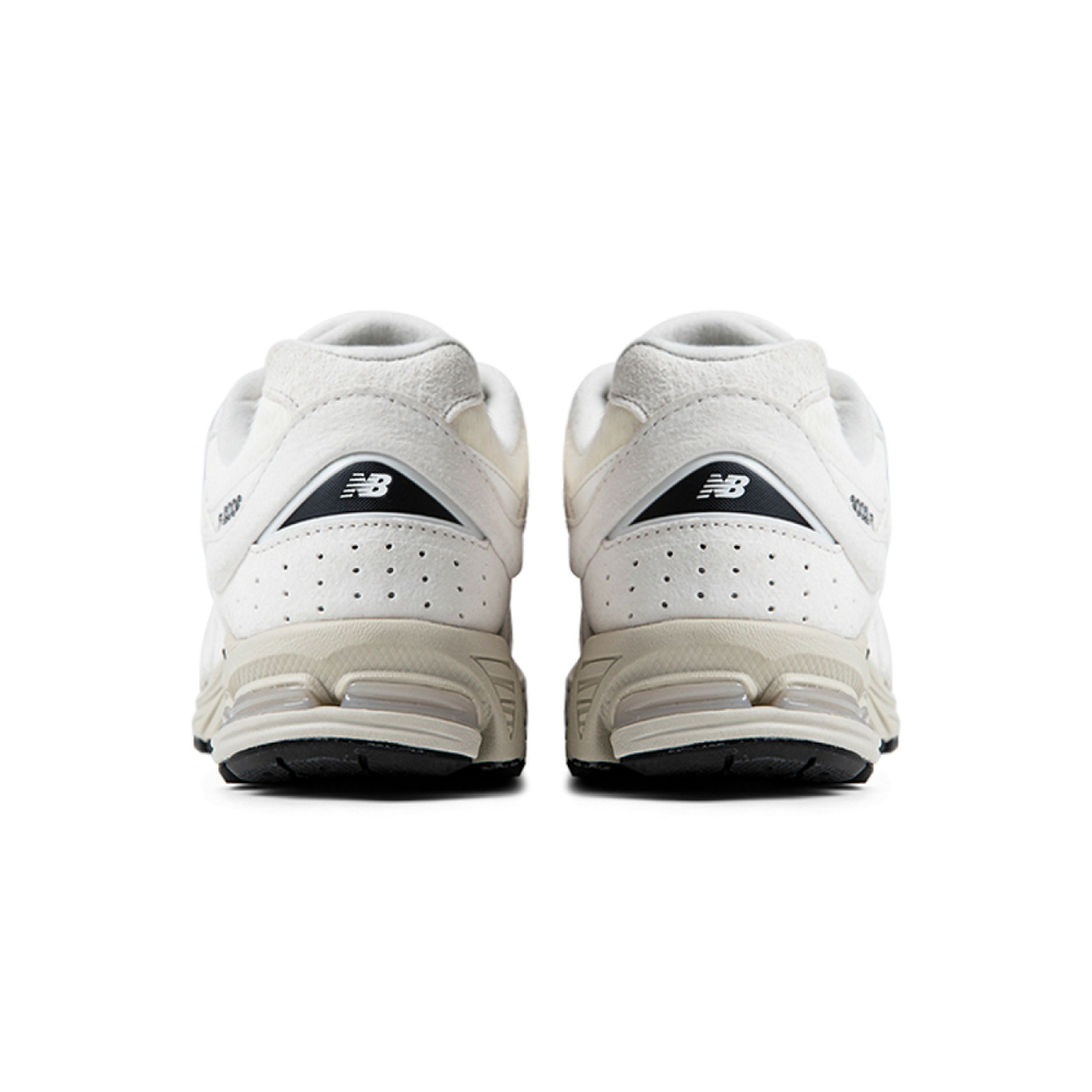 New Balance NB 2002R