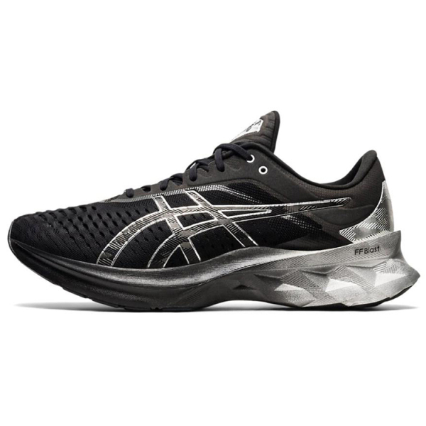 Asics NOVABLAST