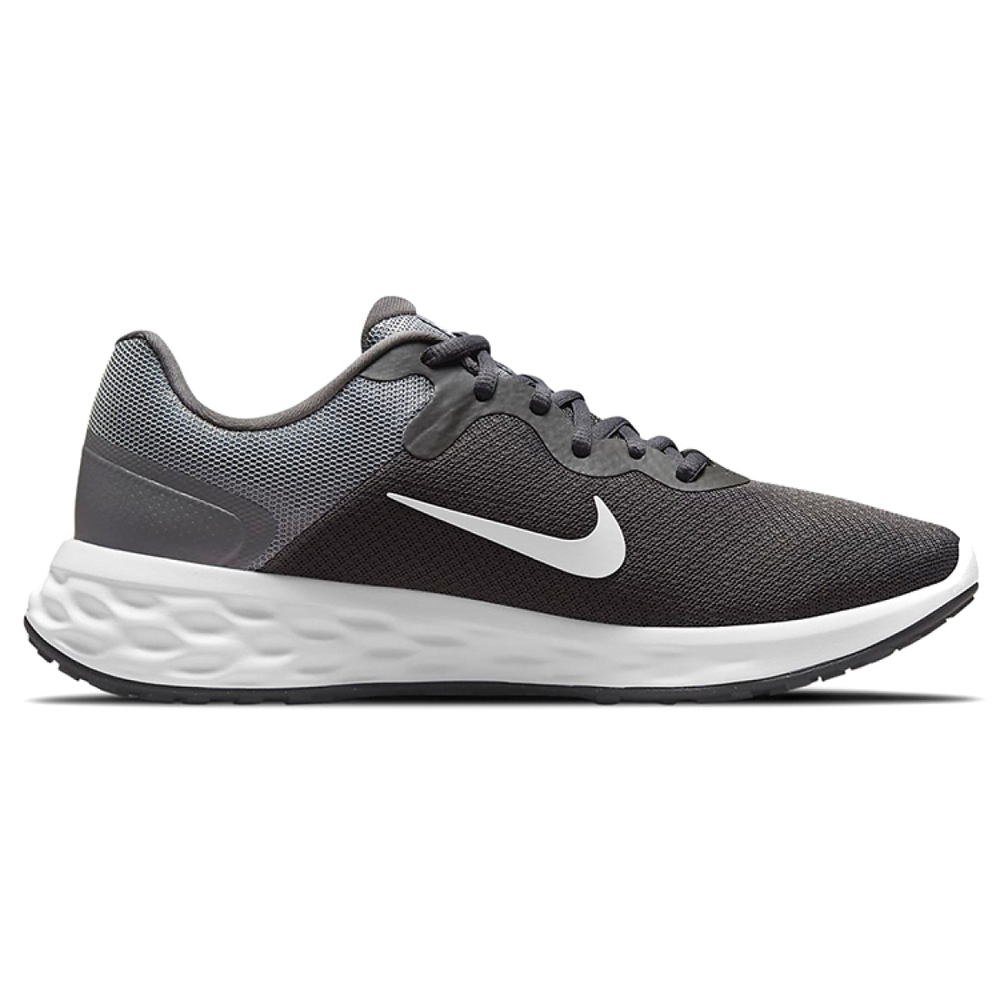 Nike REVOLUTION 6