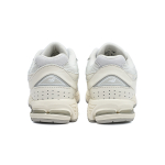 New Balance NB 2002R