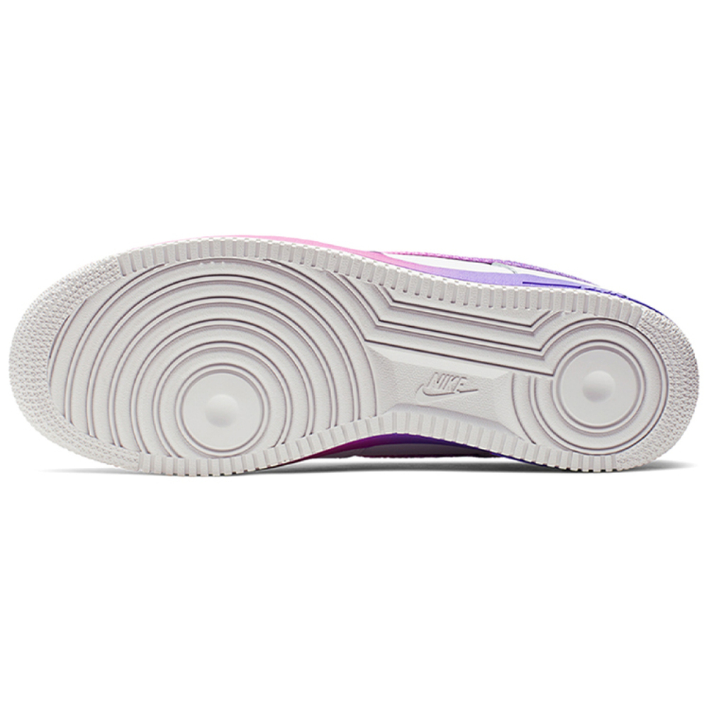 Nike Air Force 1 07 LV8