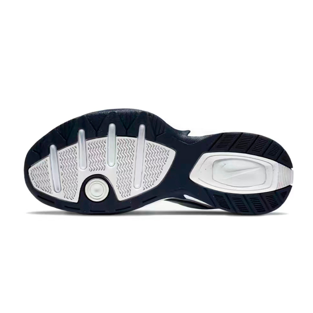 【 】 Nike Air Monarch 4
