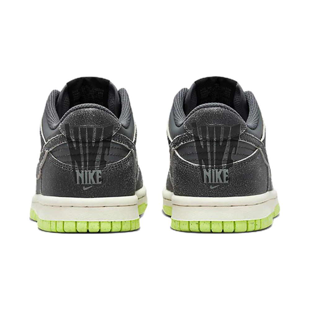 Nike Dunk SE "Halloween"