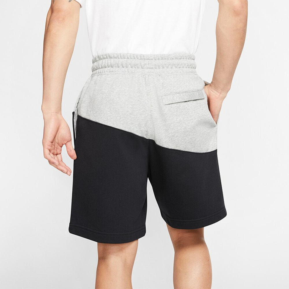 Nike Sportswear Swoosh