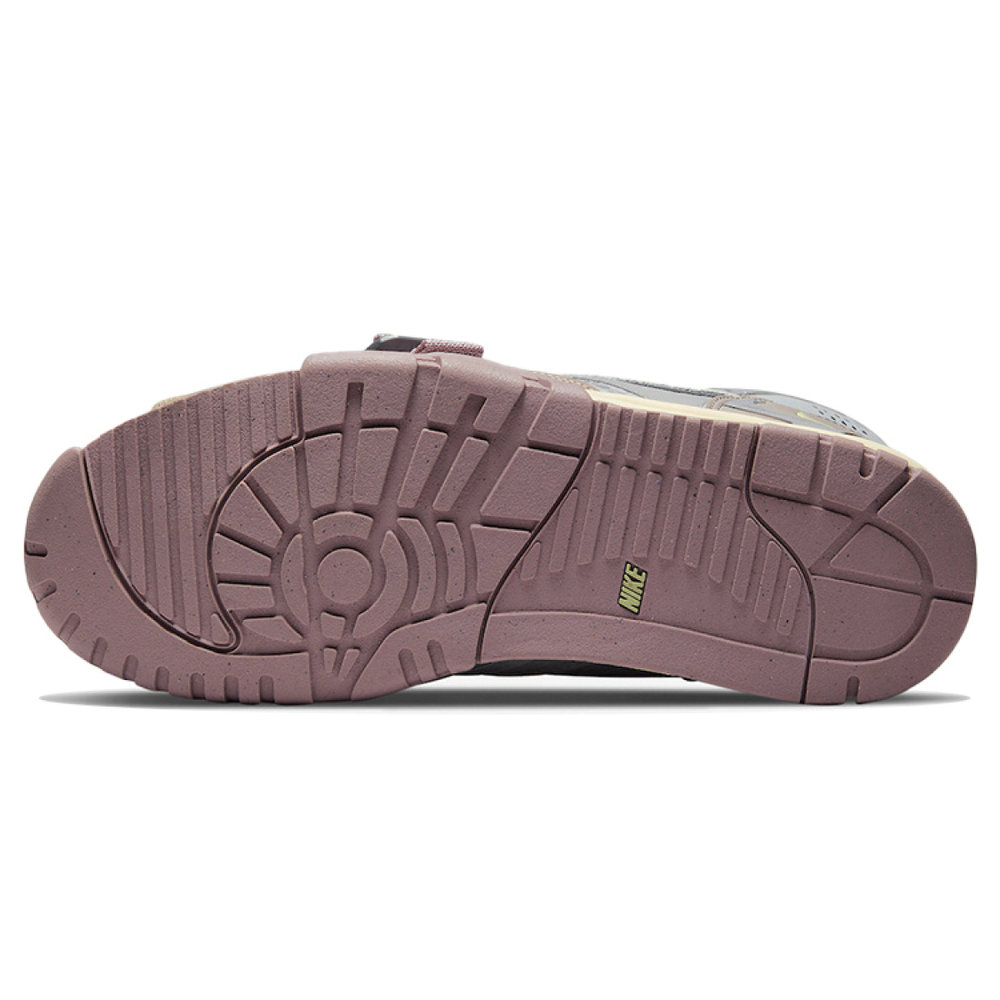 Nike Air Trainer 1 SP "Light Smoke Grey and Honeydew"