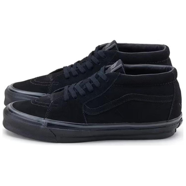 NEIGHBORHOOD x Vans Sk8-Mid 83 DX