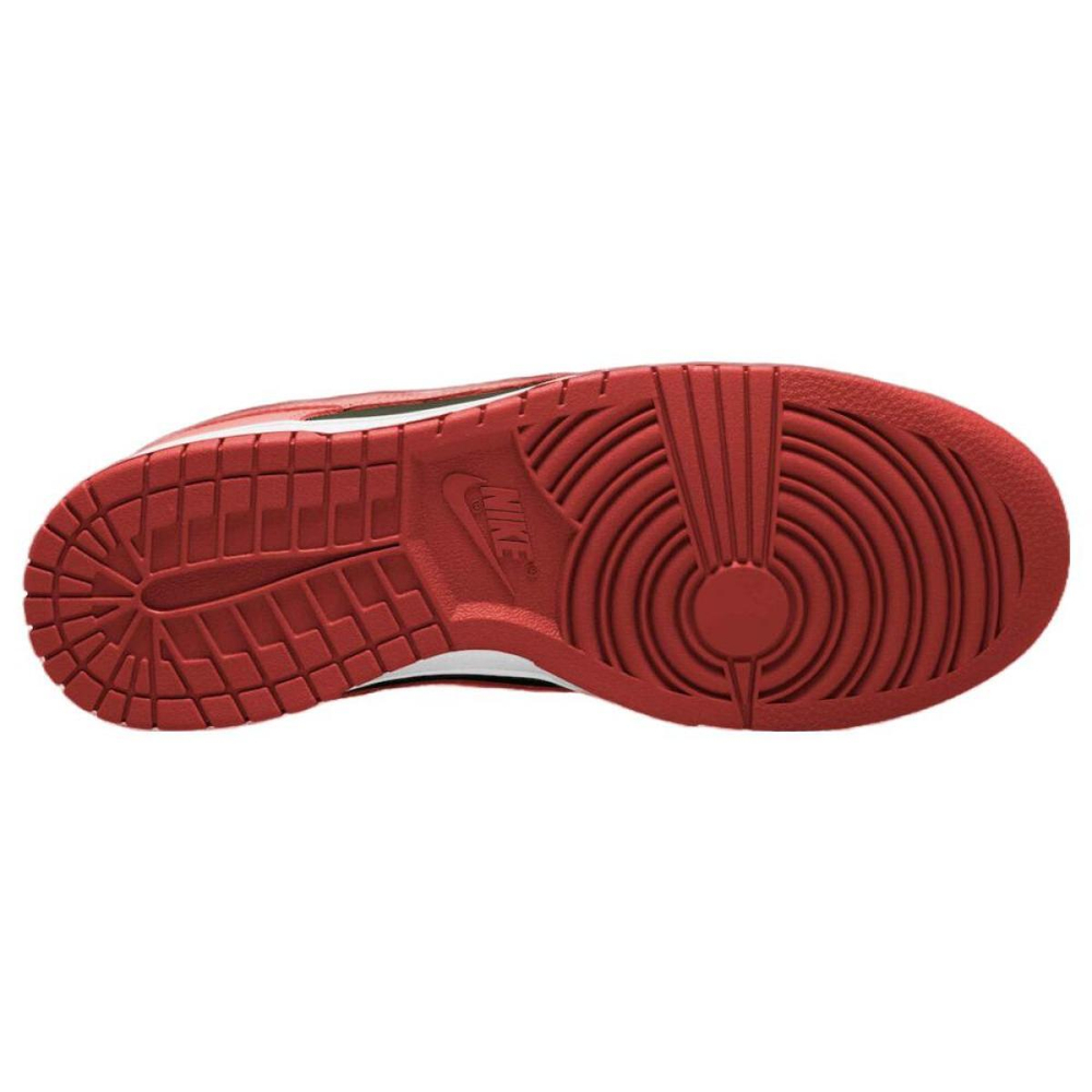 Nike Dunk "Mystic Red"