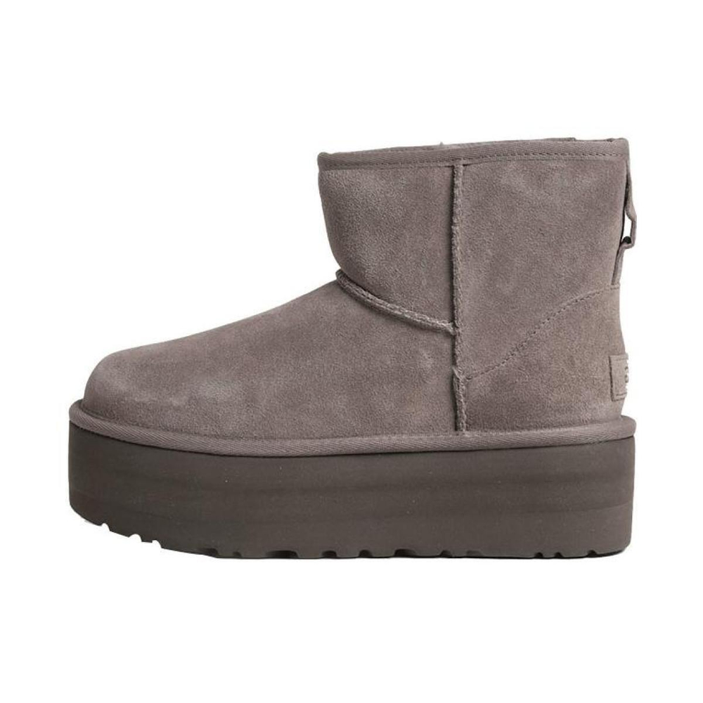 UGG