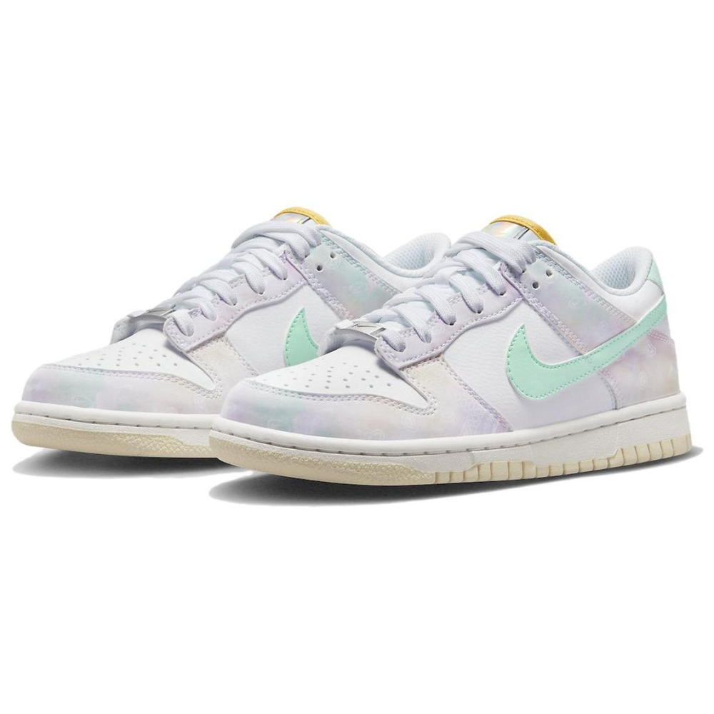 Nike Dunk "Paisley Print"