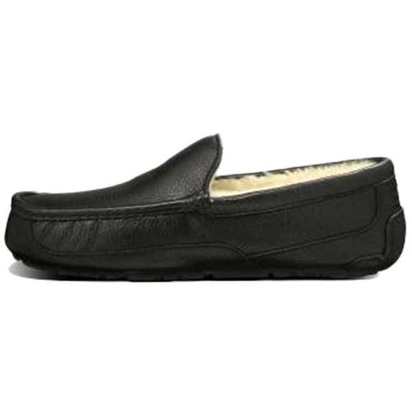 UGG Ascot